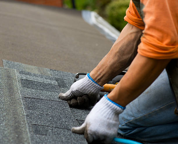 Best Flat Roof Repair Services  in Ashwaubenon, WI
